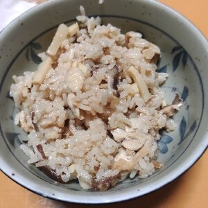 白だしde揚げ入りタケノコご飯。